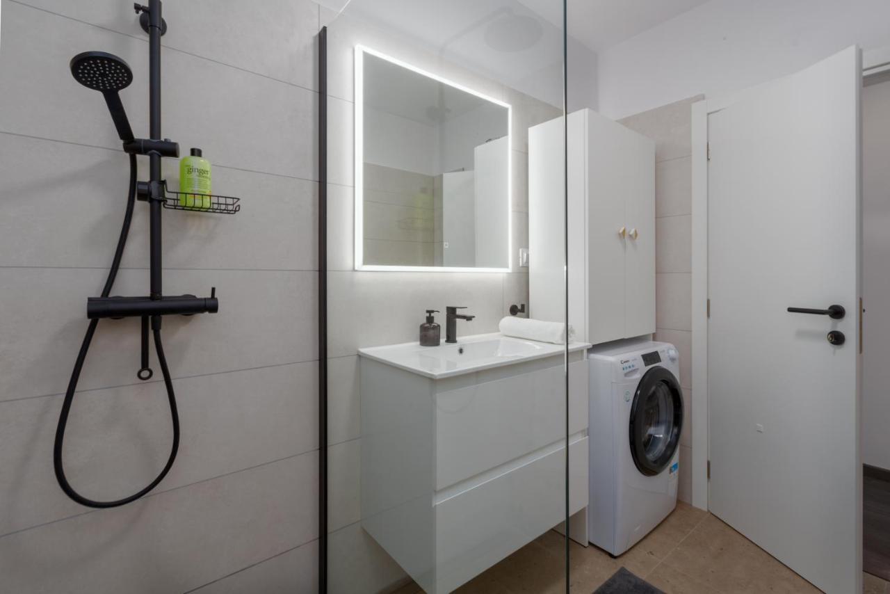 Saint Vitus Apartment Rovigno Esterno foto